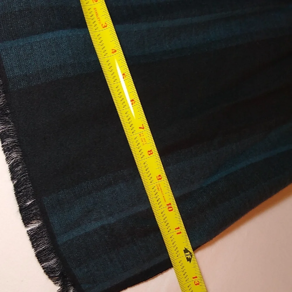 NWOT Van Heusen Teal & Black Scarf